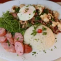 Tropeiro + Arroz + Lingui�a + Ovo + Torresmos