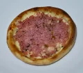 Esfiha m�dia de Presunto e queijo