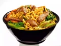 Yakisoba somente sobre emcomenda previa.