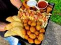 Frango Crocante + Fritas c/ cheddar e bacon + Coxinha + Pasteis