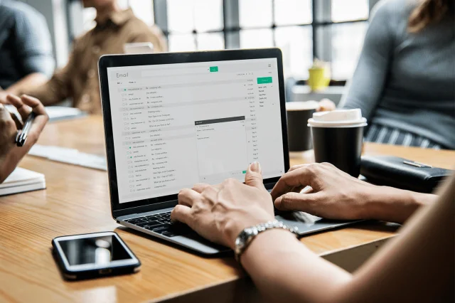 Como manter a organização de documentos digitais
