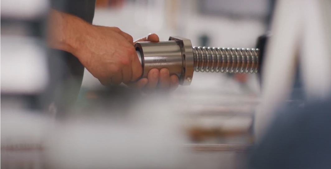 Mantenimiento Preventivo en Husillos de Bolas - Evite Paradas en la Produccin