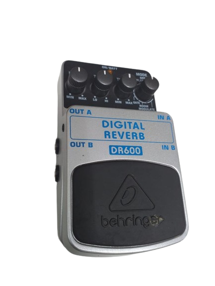 USADO PEDAL DIGITAL REVERB DR600 BEHRINGER